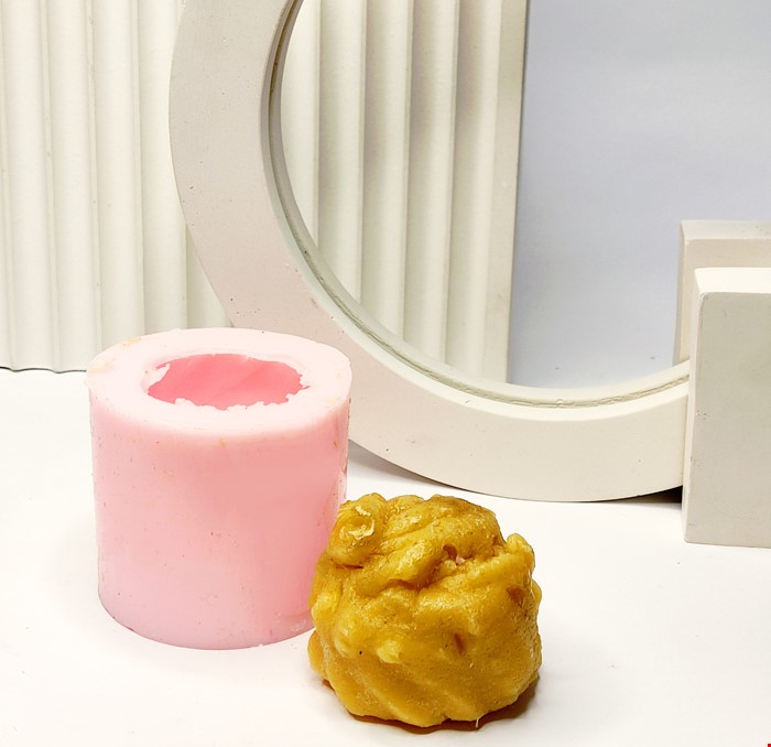 قالب نون خامه ای